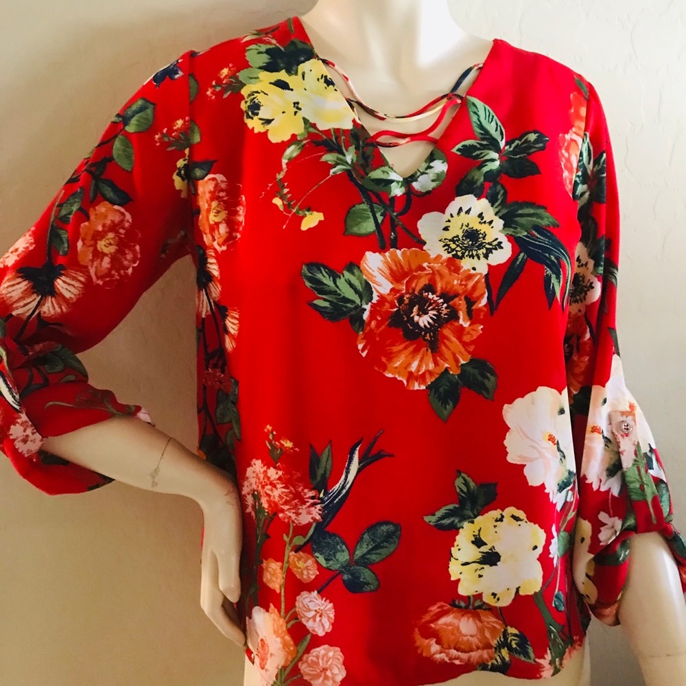 Meraki Blouse size S New without tags floral red